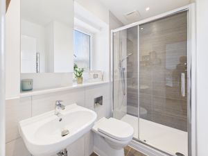 Ensuite 2- click for photo gallery